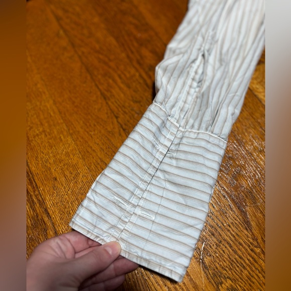 Vintage 90’s Guess Embroidered Button Down Shirt (Large) - Picture 10 of 15